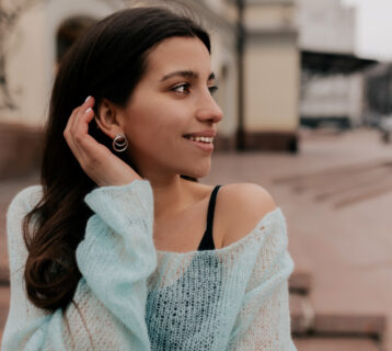 orecchini capelli lunghi